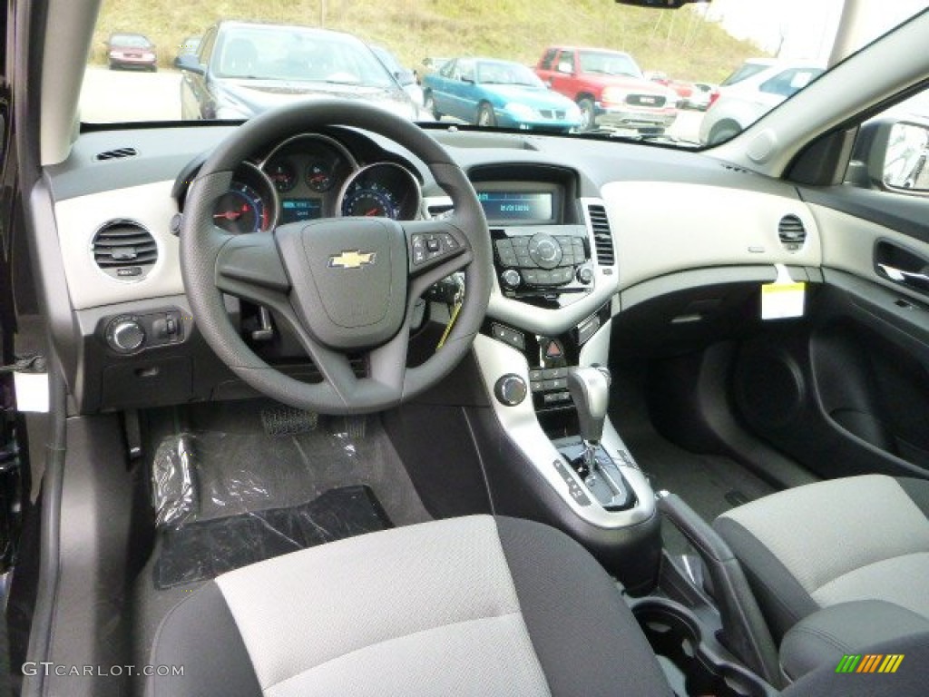 2014 Cruze LS - Black Granite Metallic / Jet Black/Medium Titanium photo #12