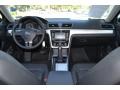 Black - Passat 2.5L SE Photo No. 14