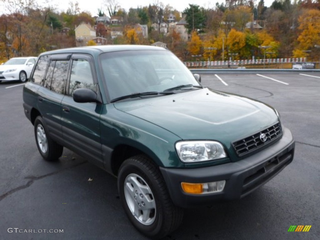 Deep Jewel Green Pearl Toyota RAV4