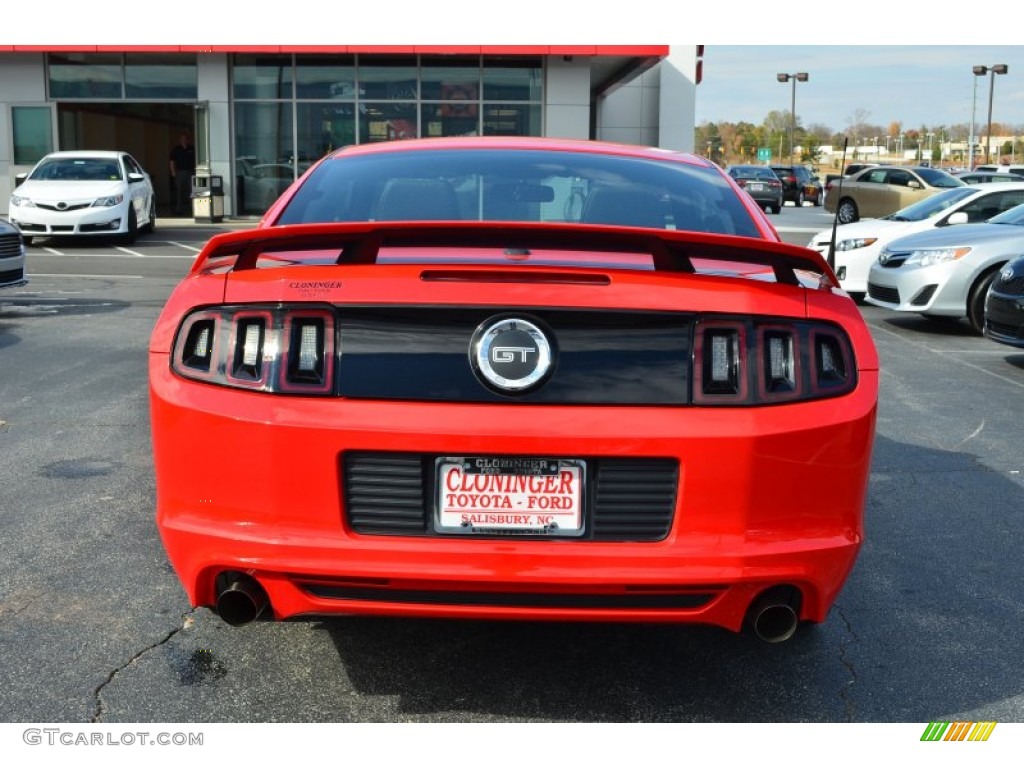2013 Mustang GT Premium Coupe - Race Red / Charcoal Black photo #4