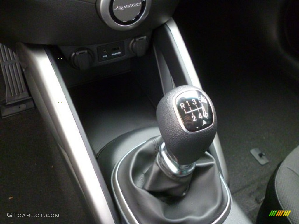 2013 Veloster  - Elite White Pearl / Black photo #17