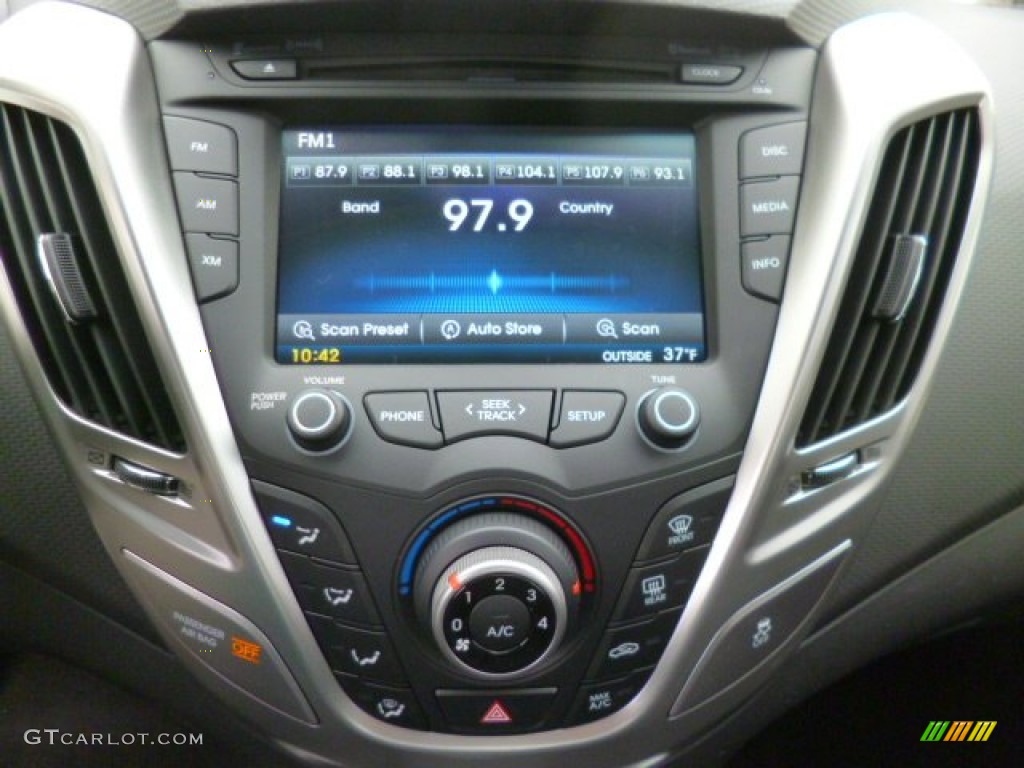 2013 Veloster  - Elite White Pearl / Black photo #19