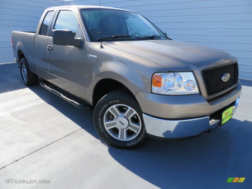 2005 F150 XLT SuperCab - Arizona Beige Metallic / Tan photo #2