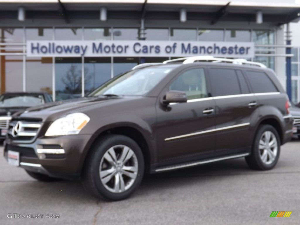 Dakota Brown Metallic Mercedes-Benz GL