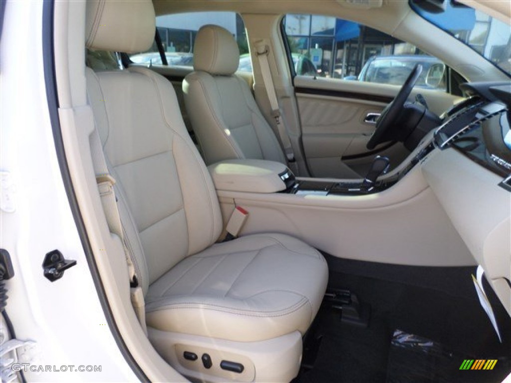 2014 Ford Taurus Limited Front Seat Photo #87838403