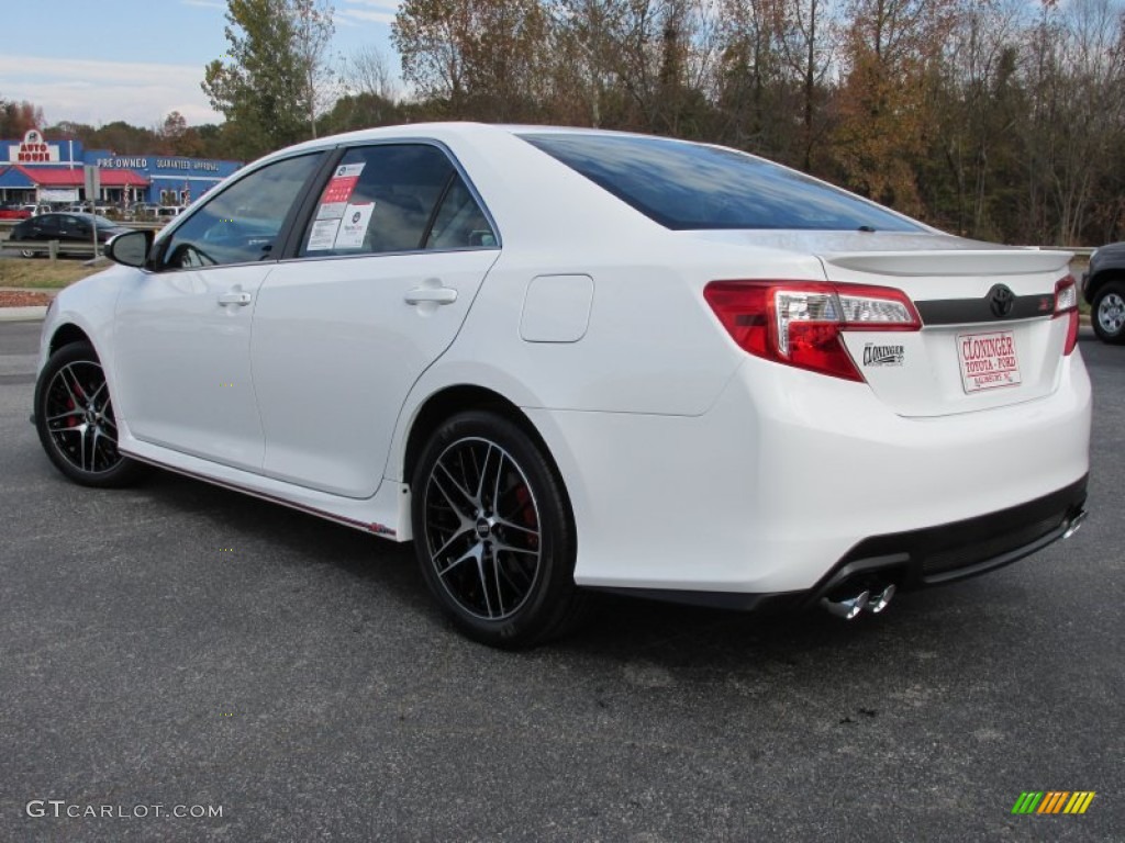 2014 Camry SE - Super White / Black photo #25