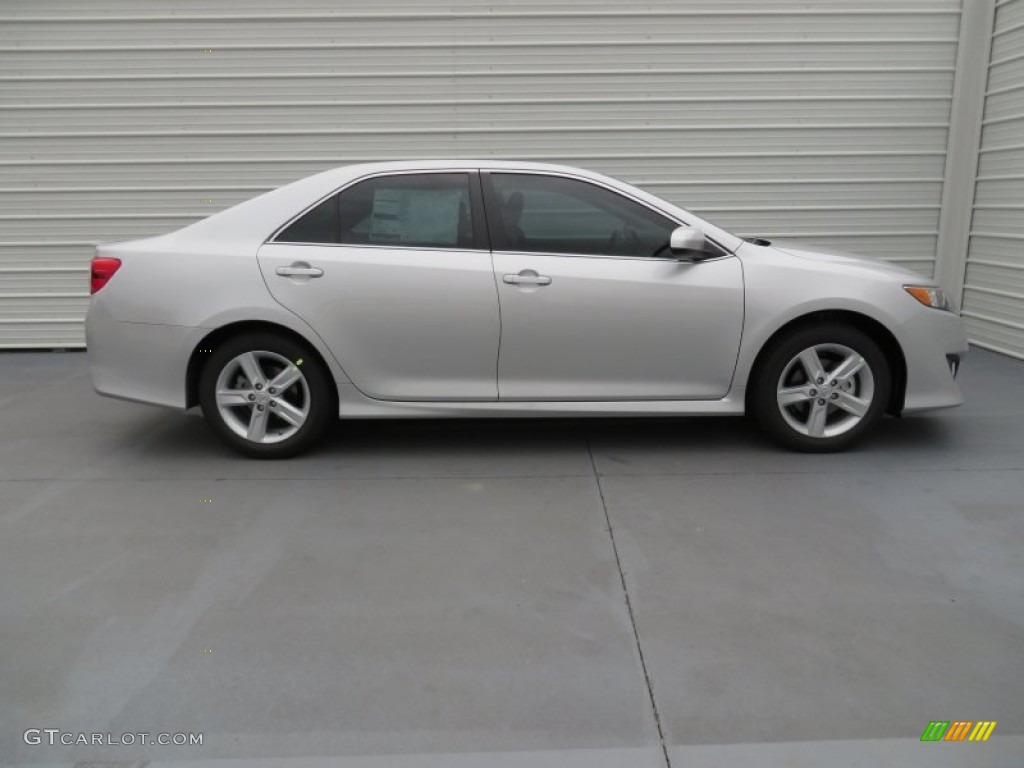 2014 Camry SE - Classic Silver Metallic / Black photo #3