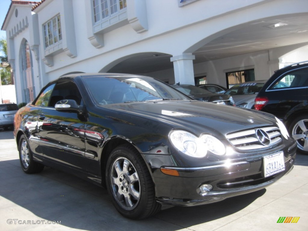 Black Mercedes-Benz CLK