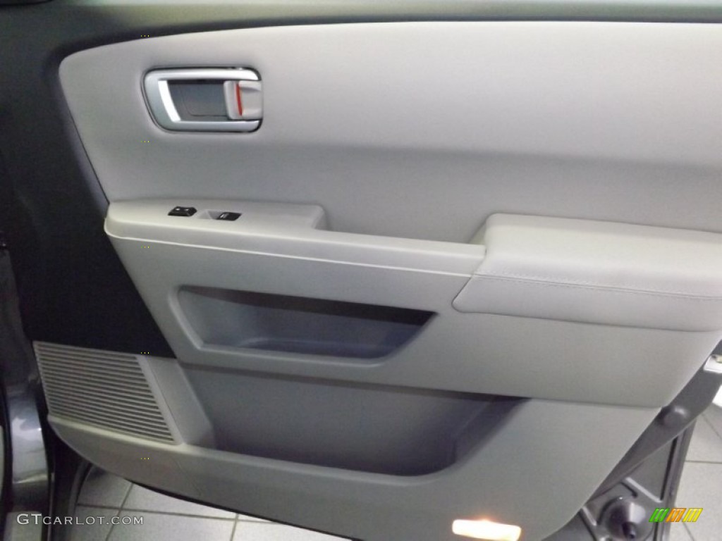 2014 Pilot EX-L - Modern Steel Metallic / Gray photo #30