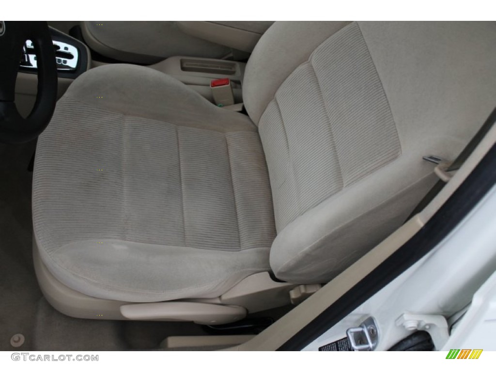 2002 Jetta GLS 1.8T Sedan - Cool White / Beige photo #11