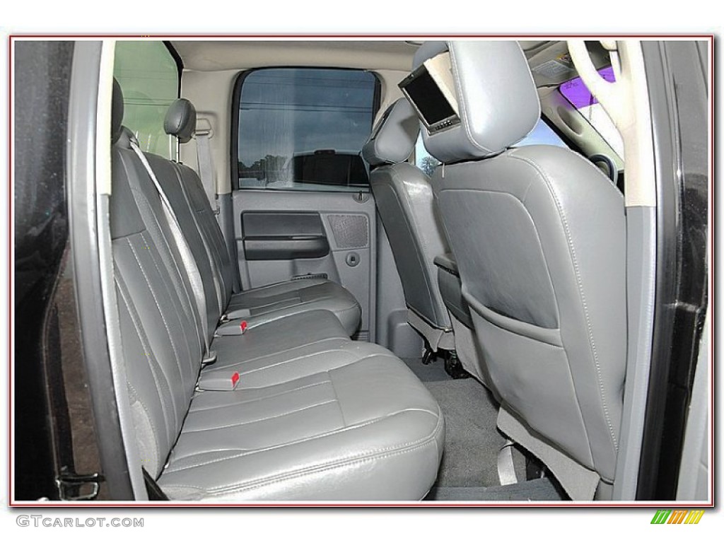 2007 Ram 2500 Laramie Quad Cab 4x4 - Brilliant Black / Medium Slate Gray photo #33