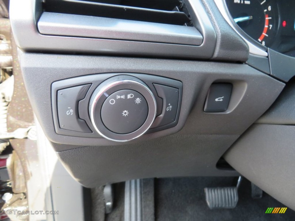 2014 Ford Fusion S Controls Photo #87843787