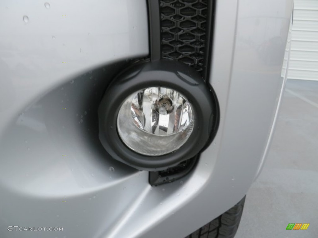 2014 4Runner SR5 - Classic Silver Metallic / Graphite photo #10