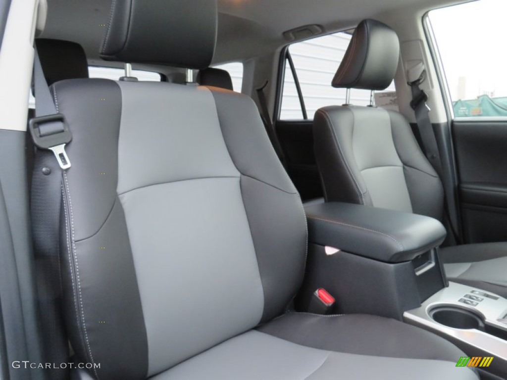 2014 4Runner SR5 - Classic Silver Metallic / Graphite photo #19