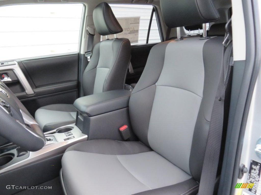 2014 4Runner SR5 - Classic Silver Metallic / Graphite photo #25