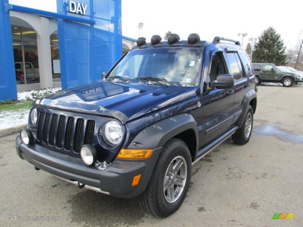 2005 Liberty Renegade 4x4 - Patriot Blue Pearl / Dark Khaki/Light Graystone photo #10