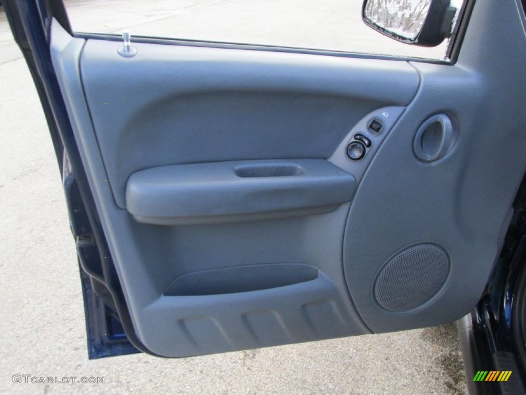 2005 Liberty Renegade 4x4 - Patriot Blue Pearl / Dark Khaki/Light Graystone photo #11
