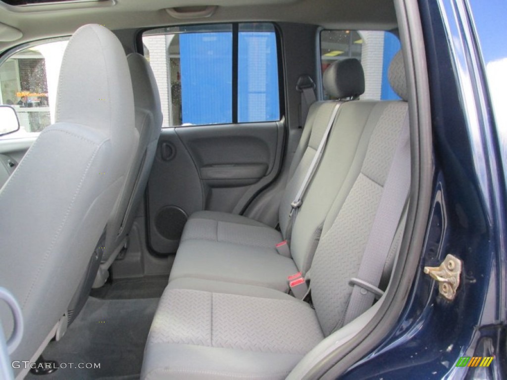 2005 Liberty Renegade 4x4 - Patriot Blue Pearl / Dark Khaki/Light Graystone photo #14