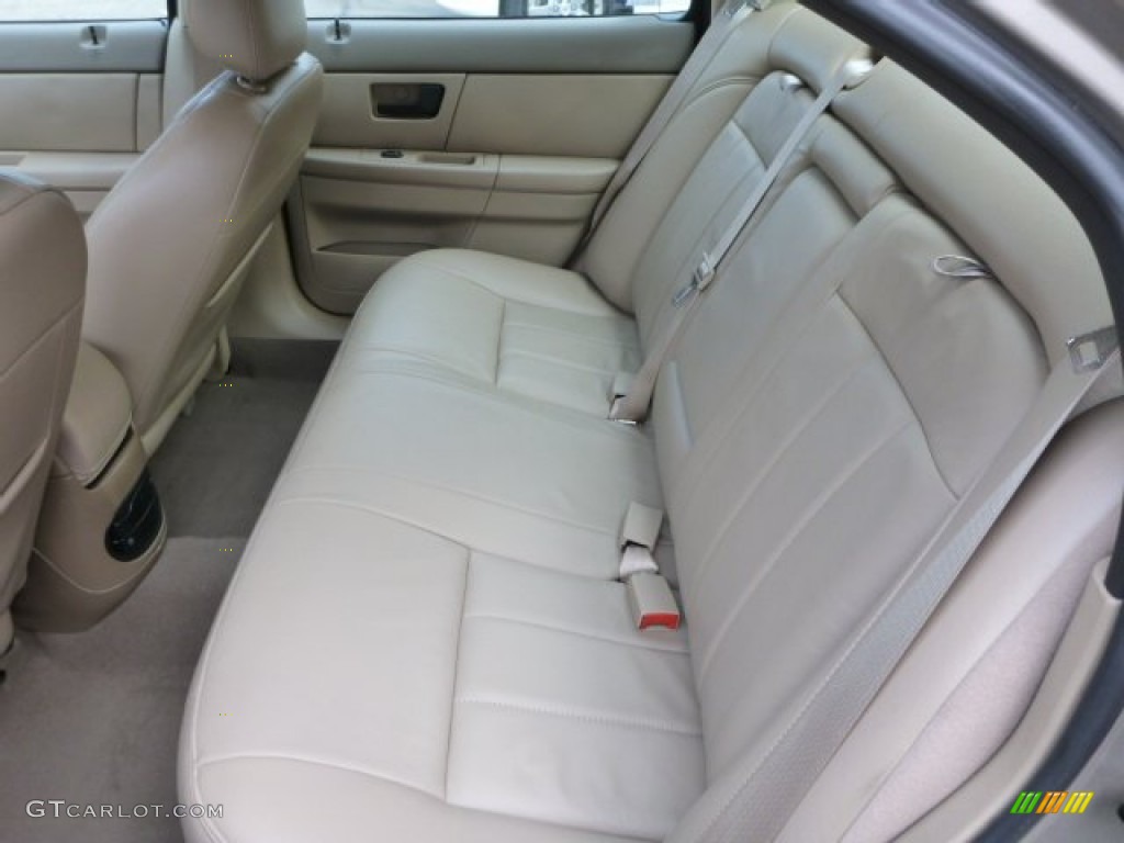 Medium Parchment Interior 2005 Mercury Sable LS Sedan Photo #87847730