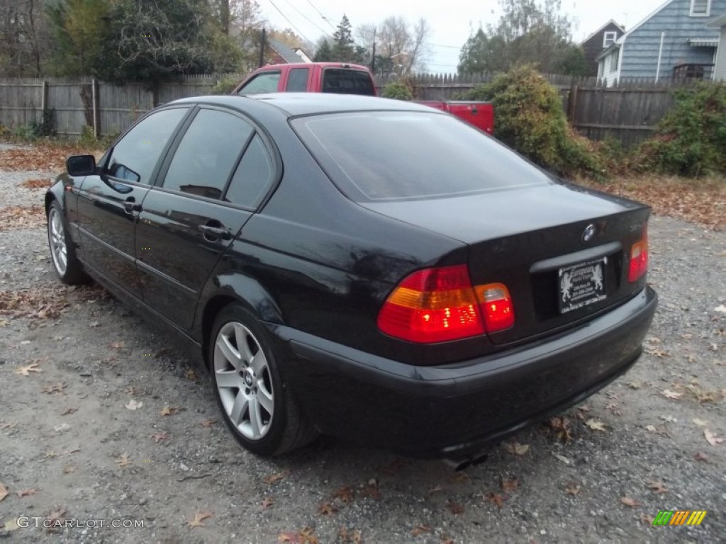 2003 3 Series 325i Sedan - Black Sapphire Metallic / Black photo #4