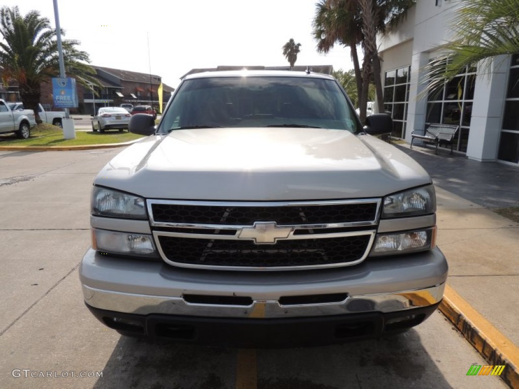 2006 Silverado 1500 LT Crew Cab 4x4 - Silver Birch Metallic / Tan photo #2