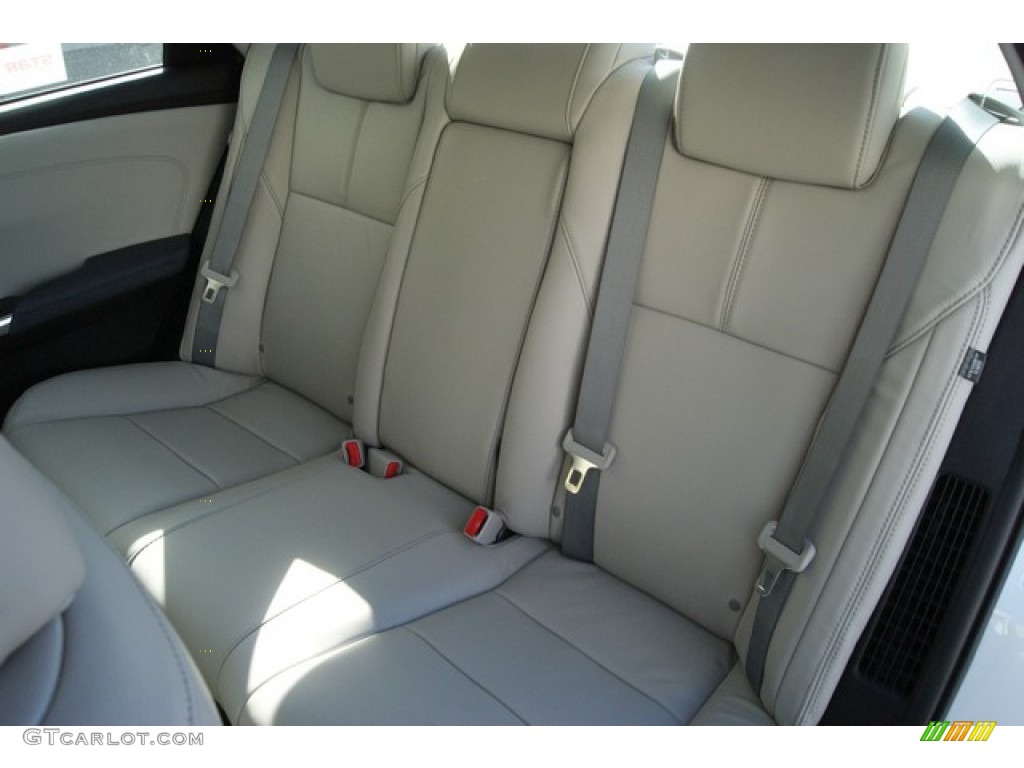 2014 Toyota Avalon Hybrid XLE Touring Rear Seat Photo #87859004