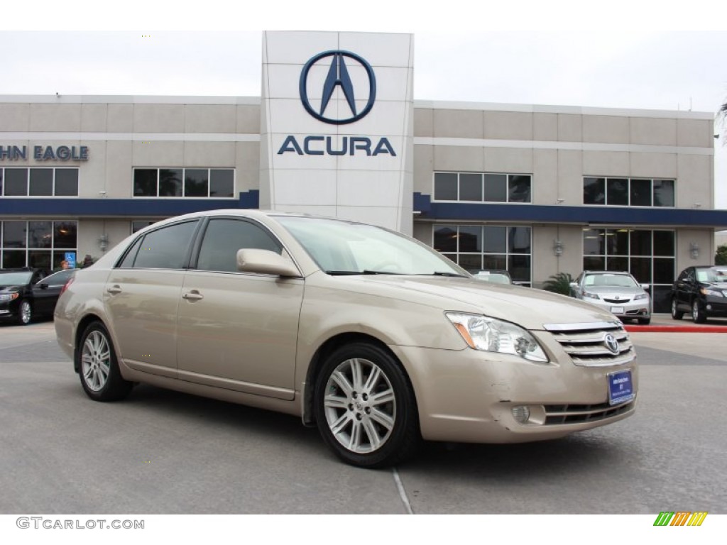 2006 Avalon Limited - Desert Sand Mica / Ivory photo #1