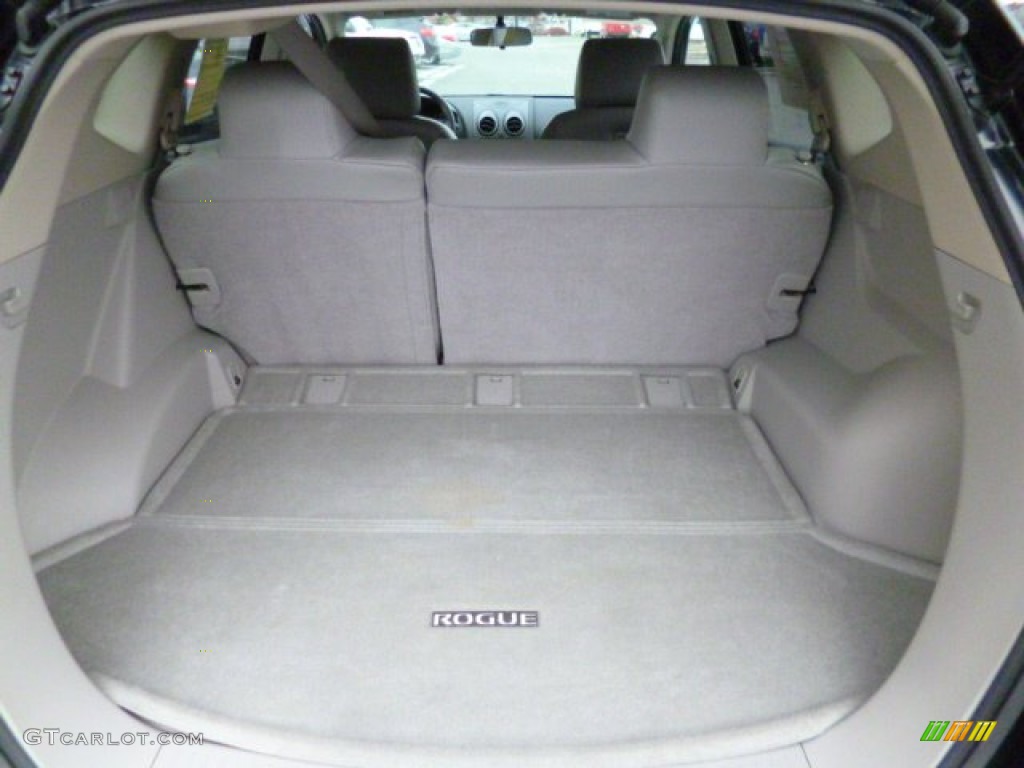 2011 Rogue SV AWD - Wicked Black / Gray photo #6