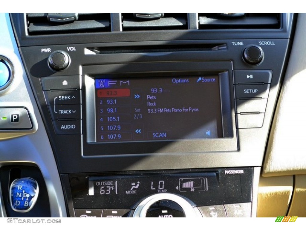 2014 Prius v Two - Black / Bisque photo #6