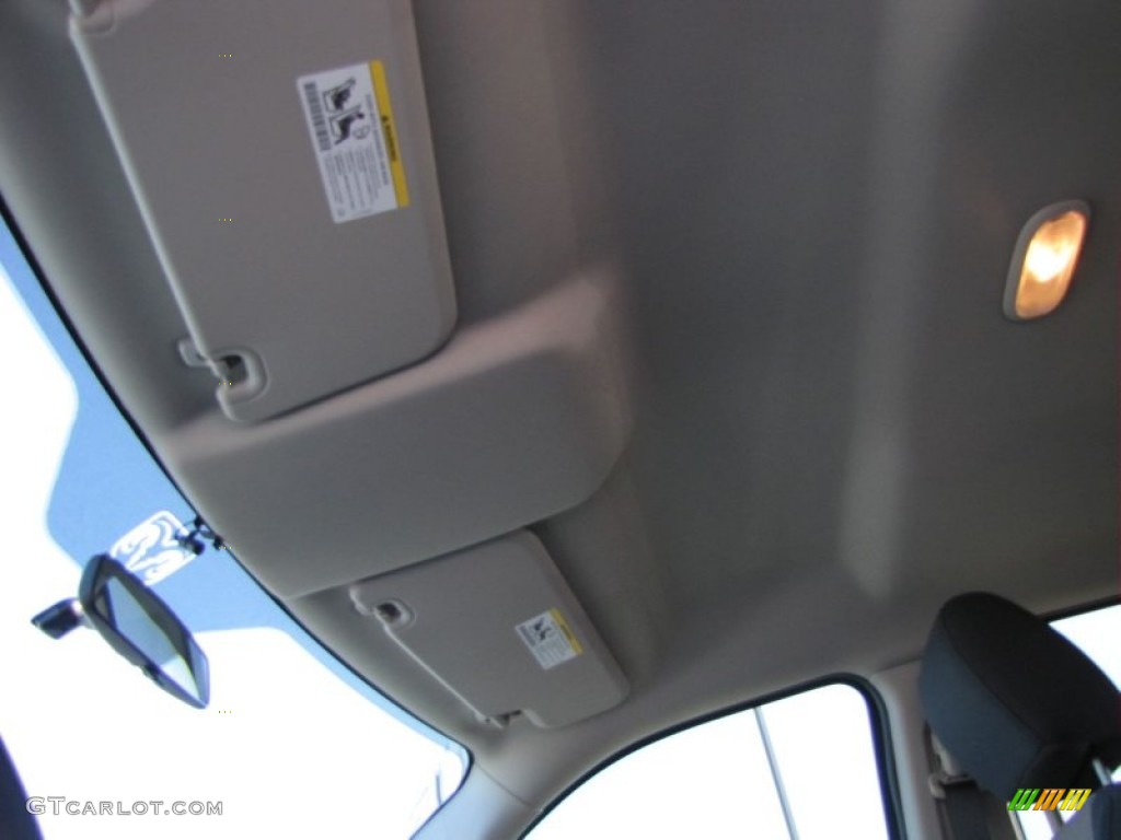 2012 Ram 1500 ST Quad Cab 4x4 - Bright White / Dark Slate Gray/Medium Graystone photo #12