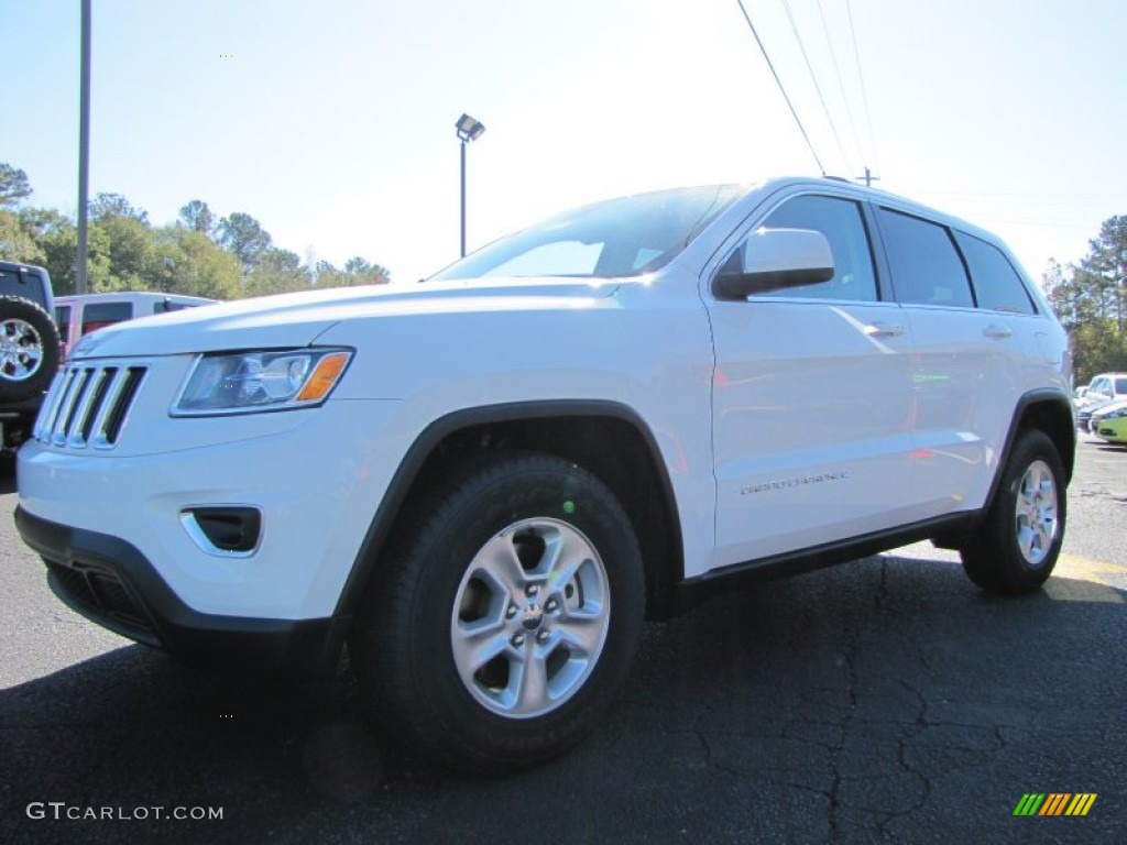 2014 Grand Cherokee Laredo - Bright White / New Zealand Black/Light Frost photo #3