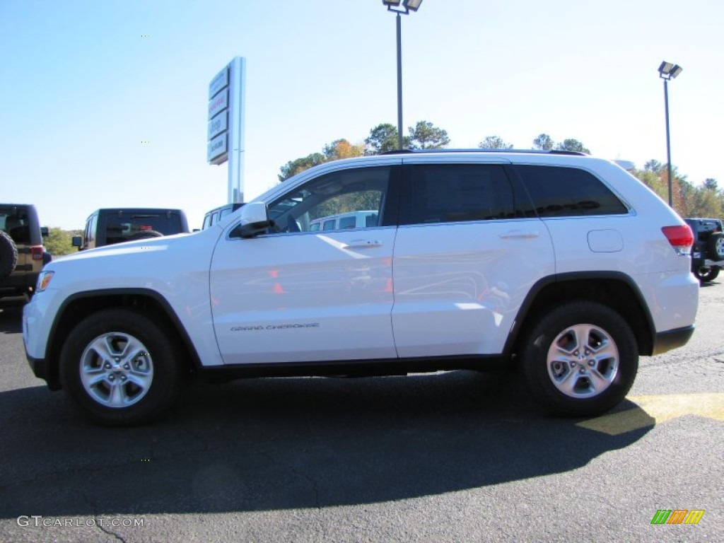 2014 Grand Cherokee Laredo - Bright White / New Zealand Black/Light Frost photo #4