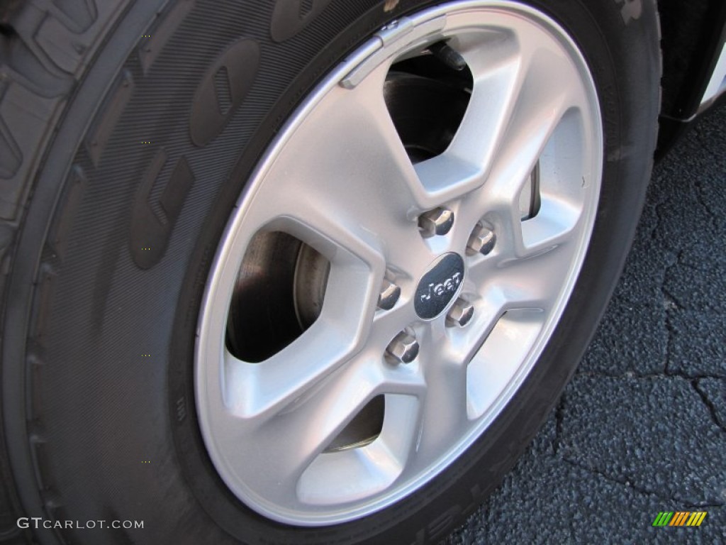 2014 Grand Cherokee Laredo - Bright White / New Zealand Black/Light Frost photo #9