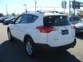 Super White - RAV4 XLE AWD Photo No. 4