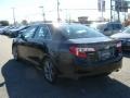 Attitude Black Metallic - Camry SE Photo No. 4