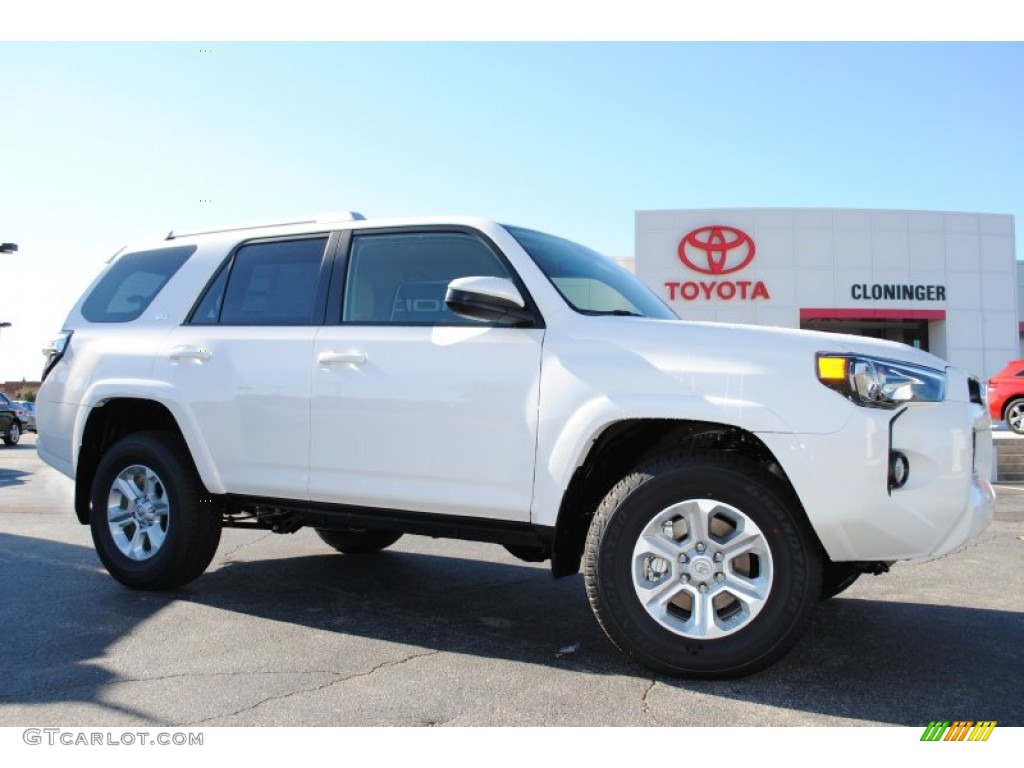 2014 4Runner SR5 4x4 - Super White / Sand Beige photo #1