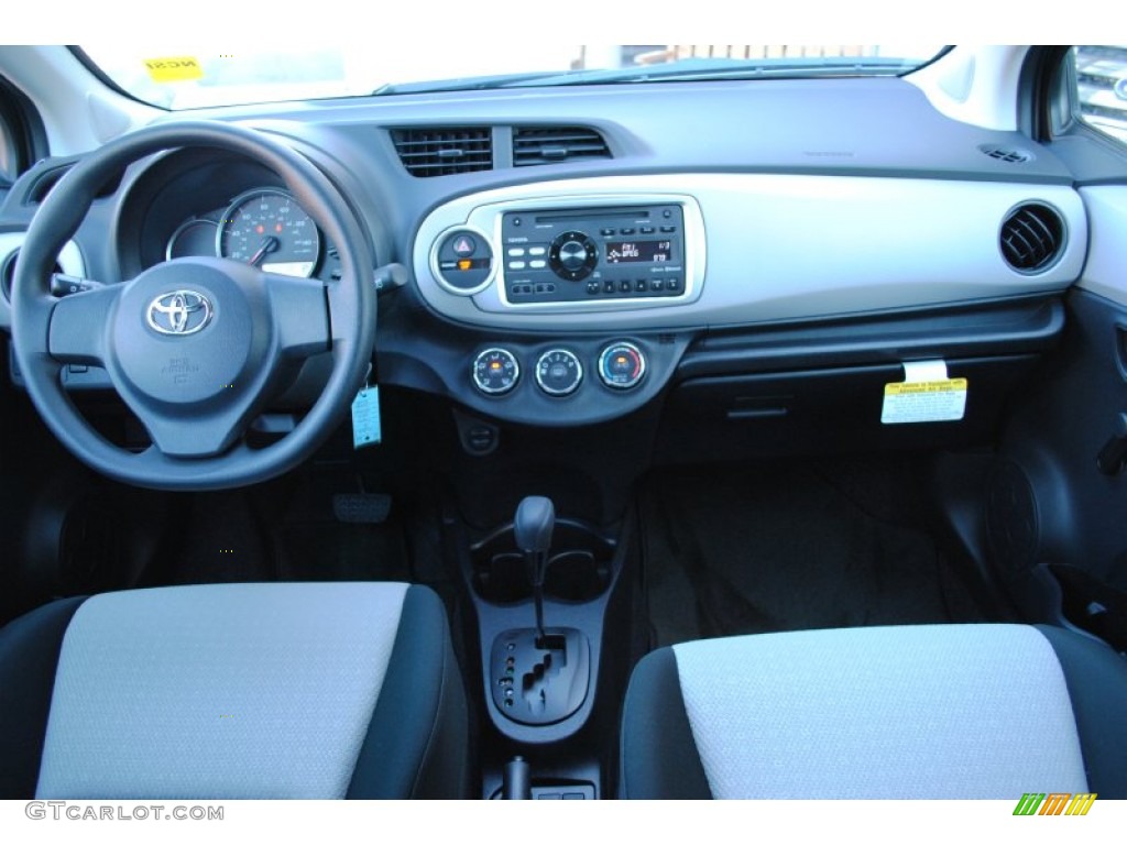 2014 Toyota Yaris L 5 Door Ash Dashboard Photo #87873841