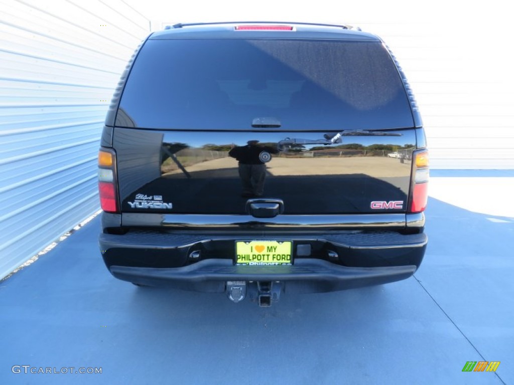 2005 Yukon Denali AWD - Onyx Black / Stone Gray photo #5