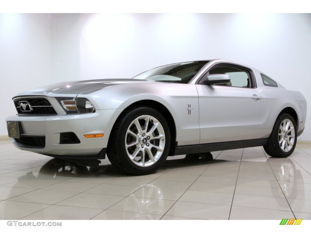 2010 Mustang V6 Premium Coupe - Brilliant Silver Metallic / Stone photo #24