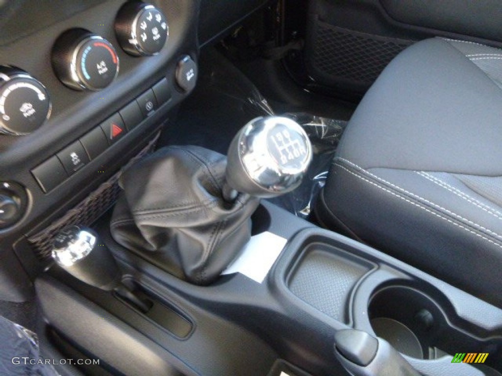 2014 Jeep Wrangler Rubicon 4x4 6 Speed Manual Transmission Photo #87886918