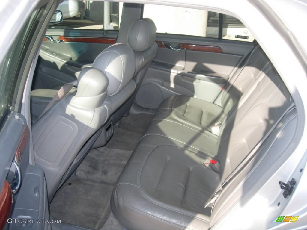 2003 DeVille Sedan - Sterling Silver / Dark Gray photo #5