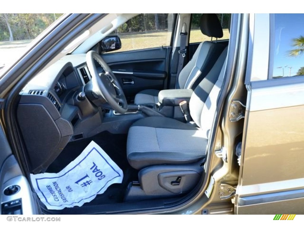 2009 Grand Cherokee Laredo - Olive Green Metallic / Medium Slate Gray/Dark Slate Gray photo #19