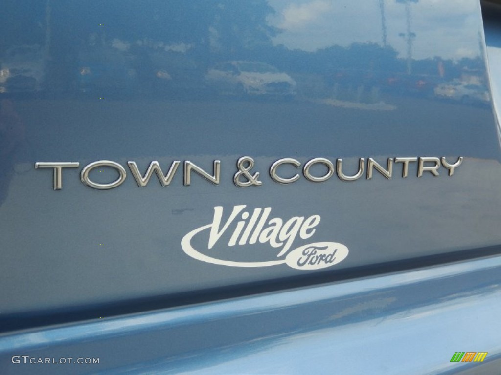 2007 Town & Country Touring - Marine Blue Pearl / Medium Slate Gray photo #8