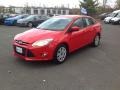 Race Red - Focus SE Sedan Photo No. 3