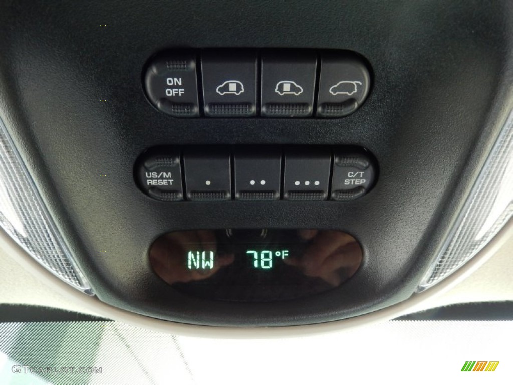 2007 Town & Country Touring - Marine Blue Pearl / Medium Slate Gray photo #24