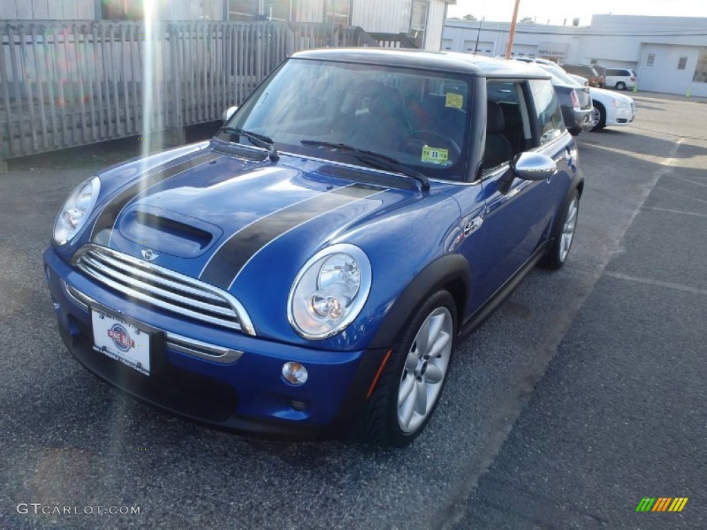 2006 Cooper S Hardtop - Hyper Blue Metallic / Panther Black photo #1