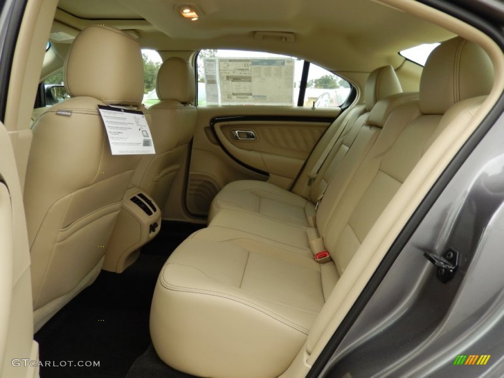 2014 Ford Taurus Limited Rear Seat Photo #87897388