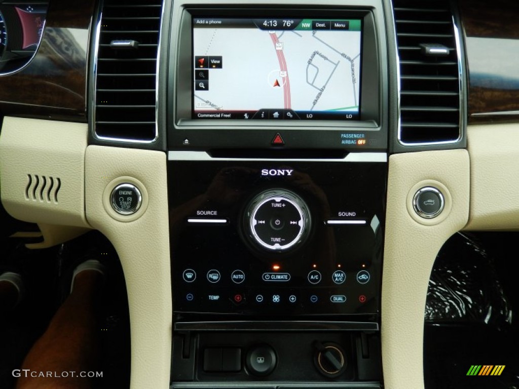 2014 Ford Taurus Limited Controls Photo #87897487