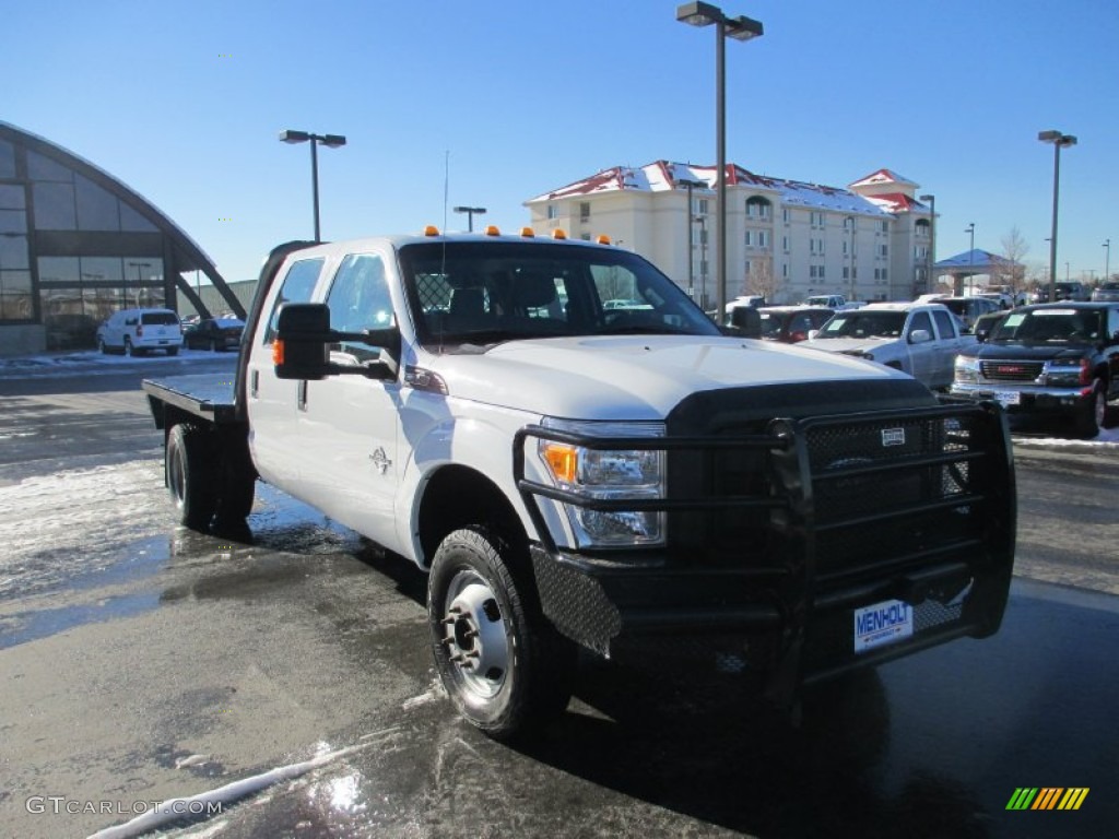 Oxford White Ford F350 Super Duty