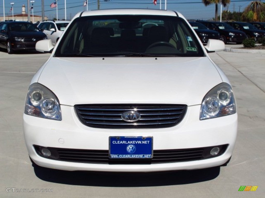 2006 Optima LX V6 - White / Beige photo #2
